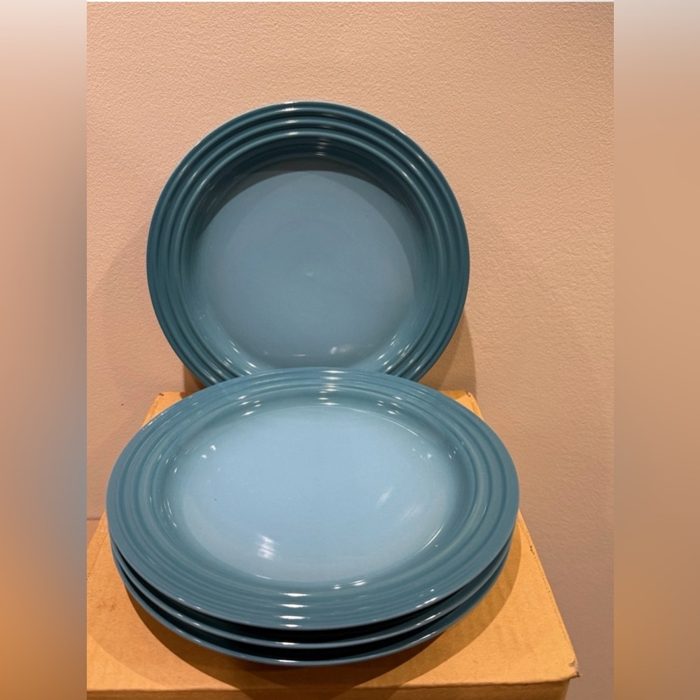 Le Creuset Stoneware Set of 4 Salad Plates 8.5 Inch, Caribbean - NEW